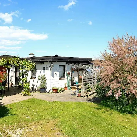 Two-bedroom Holiday In 1 Hesselager