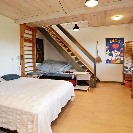 Two-bedroom Holiday In 1 * Hesselager
